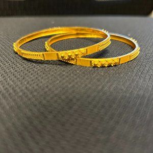 22k Gold Bangels